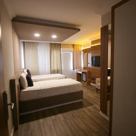 Cevik Palace Hotel 2*